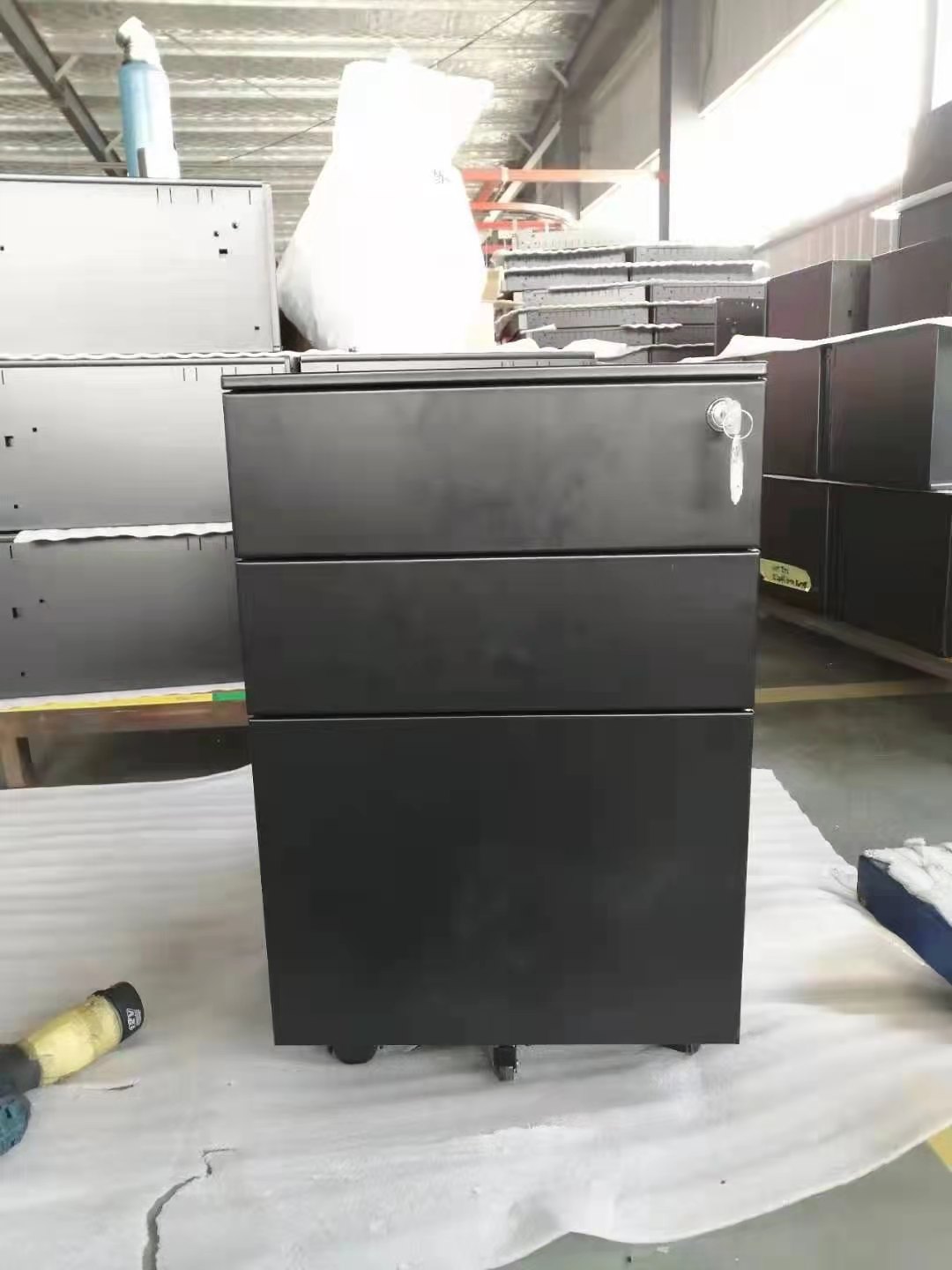 factory price steel 3d mobile pedestal for sale