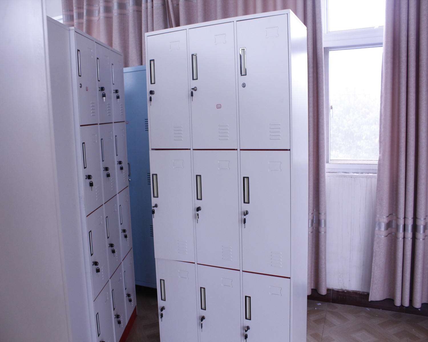2021 customized steel locker for sale