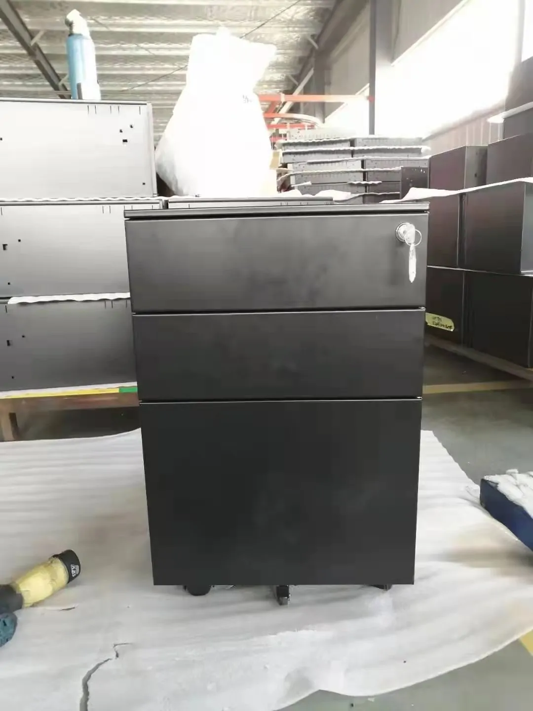 factory price steel 3d mobile pedestal for sale