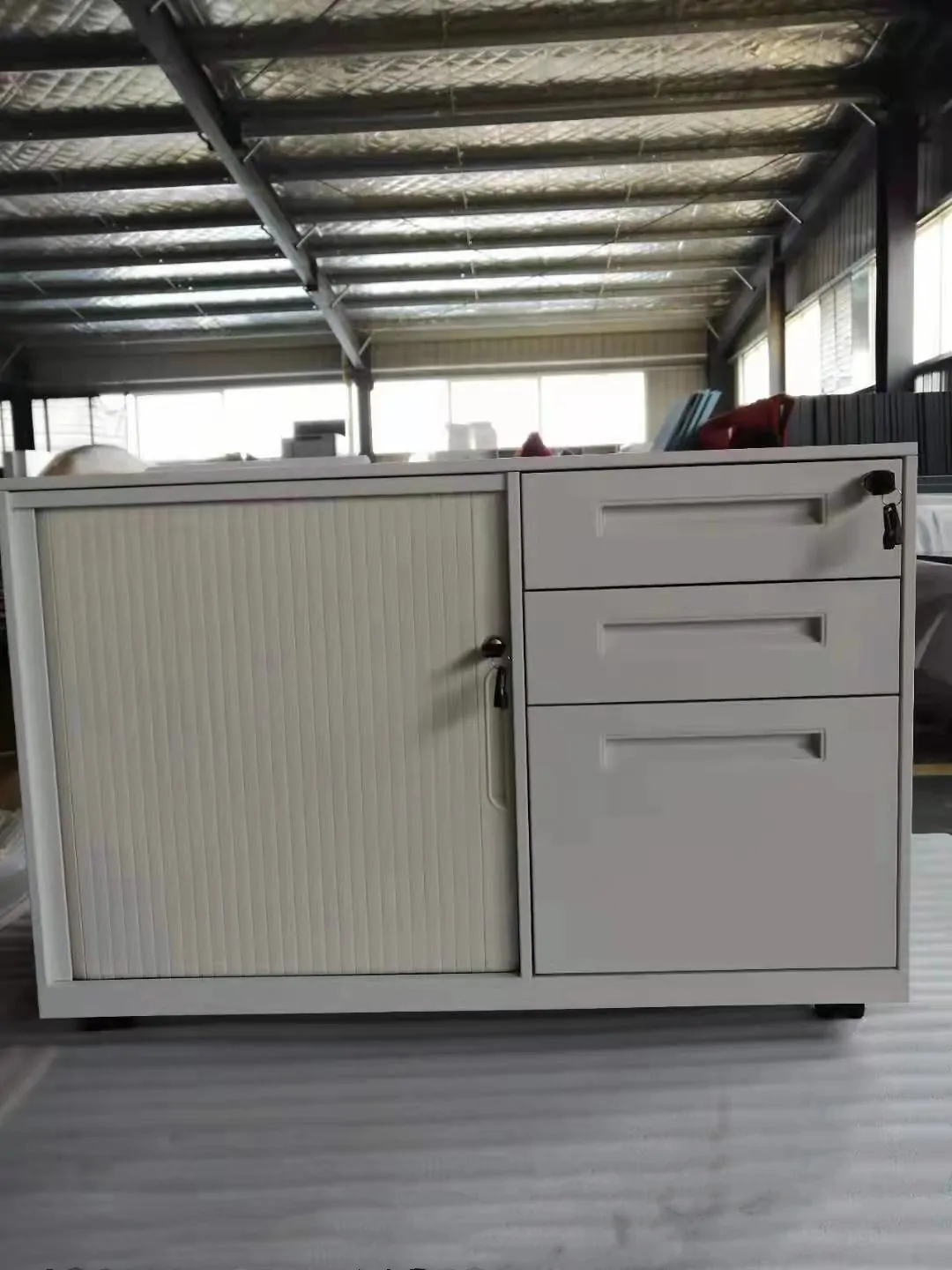 steel white mobile caddy pedestal for sale